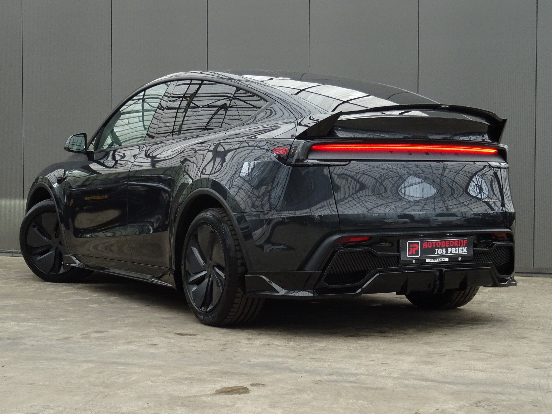 Tesla Model Y Premium Long Range RWD 78.1 kWh * FSD * SFEER, Auto's, Automaat, Achterwielaandrijving, Gebruikt, Zwart