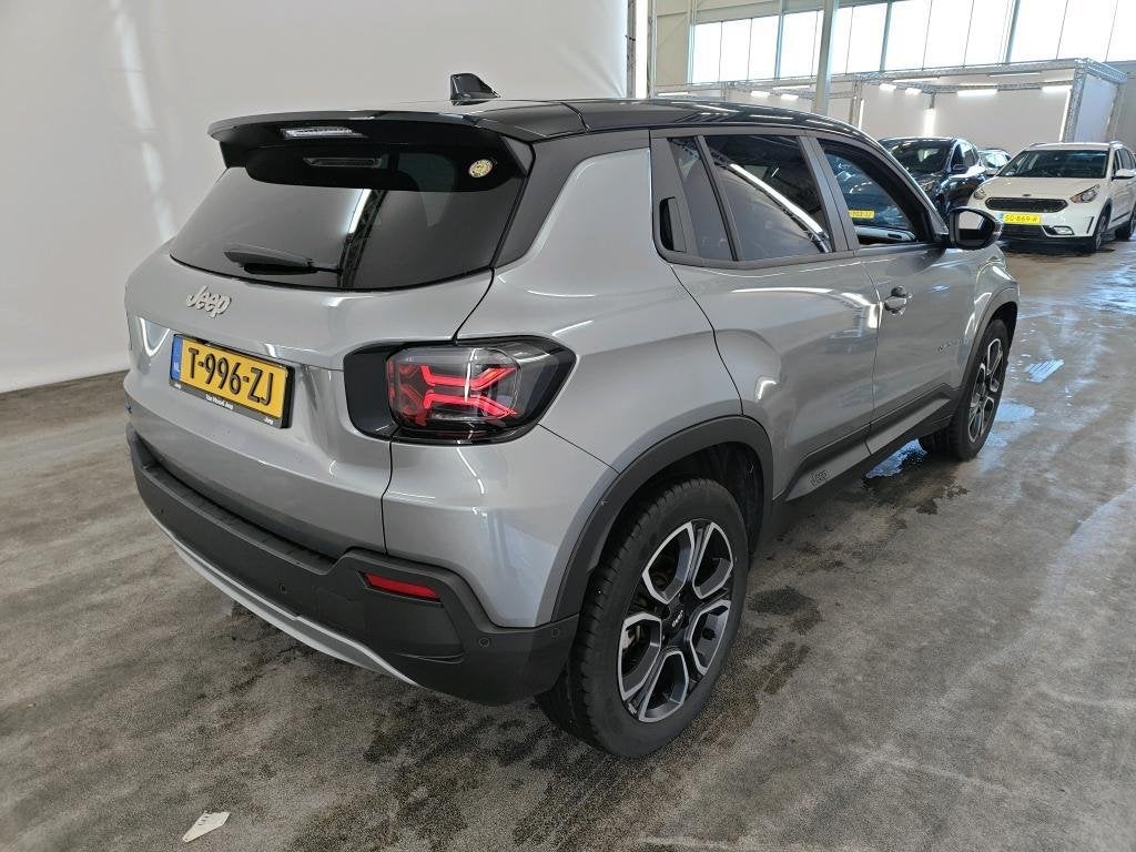 JEEP AVENGER BLACK EDITION 54 kWh (96% SOH) I 3-FASE LADEN I, Auto's, Gebruikt, 156 pk, Met garantie (alle), Leder en Stof