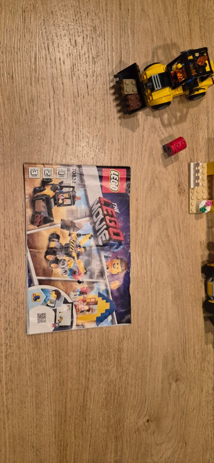 LEGO Movie 2: Emmet's Thricycle & Huisje (70832), Overige thema's, Lego, Ophalen of Verzenden, Zo goed als nieuw