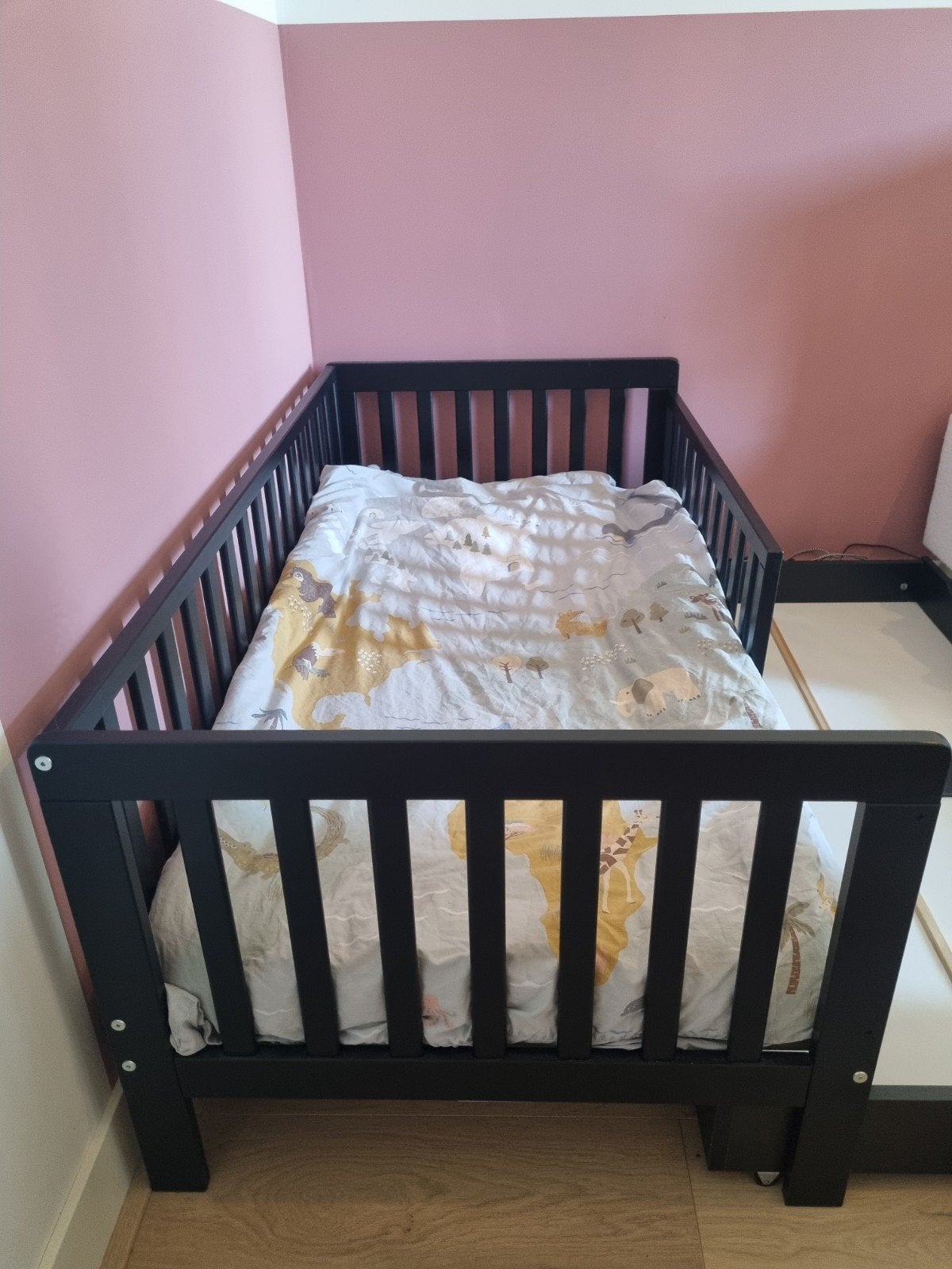 Peuterbed Plume Petit Amelie met lade + compleet beddengoed, Kinderen en Baby's, Kinderkamer | Bedden, 70 tot 85 cm, 140 tot 160 cm