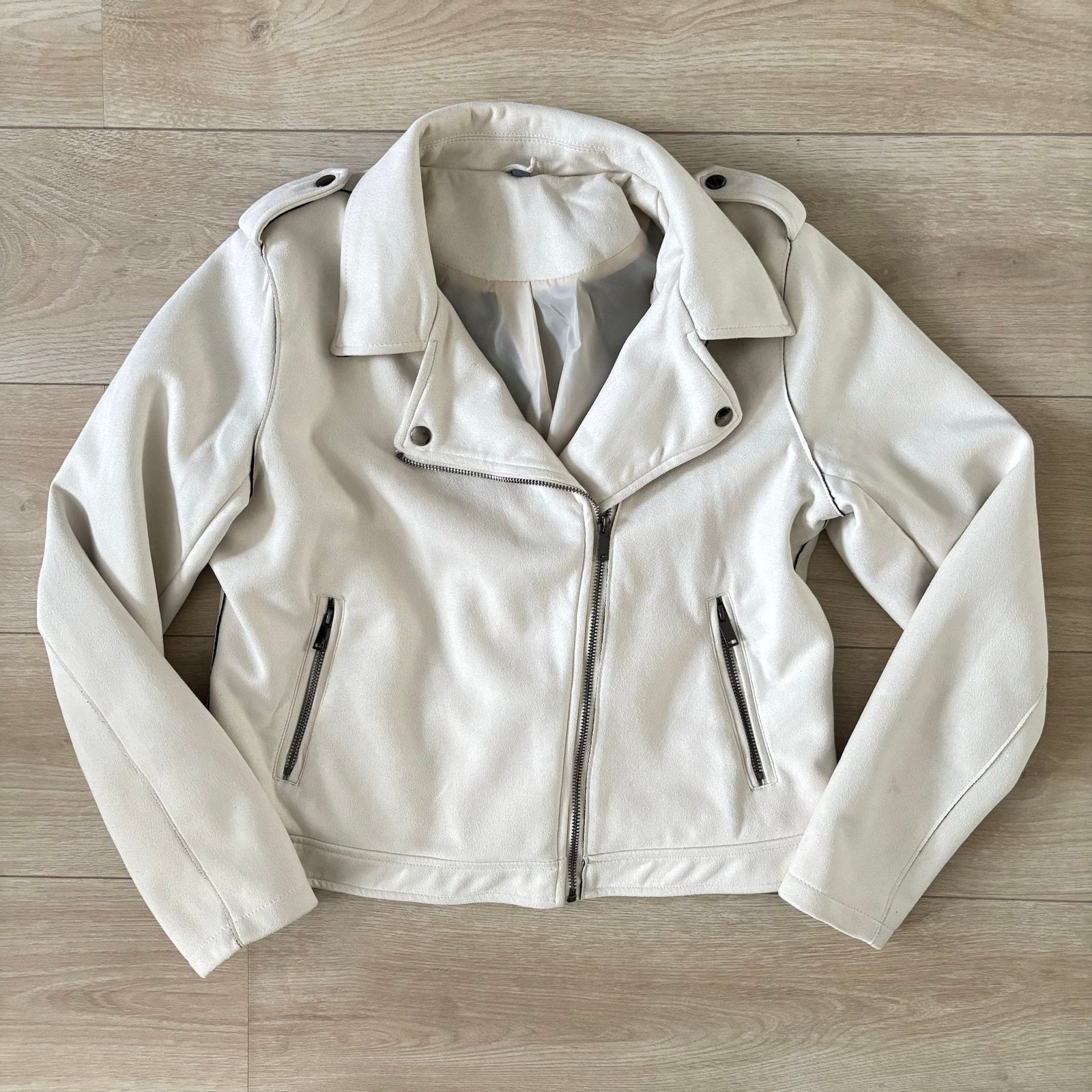 Als nieuwe suede witte biker jack - 44, Ophalen of Verzenden, Zo goed als nieuw, Maat 42/44 (L), Overige kleuren