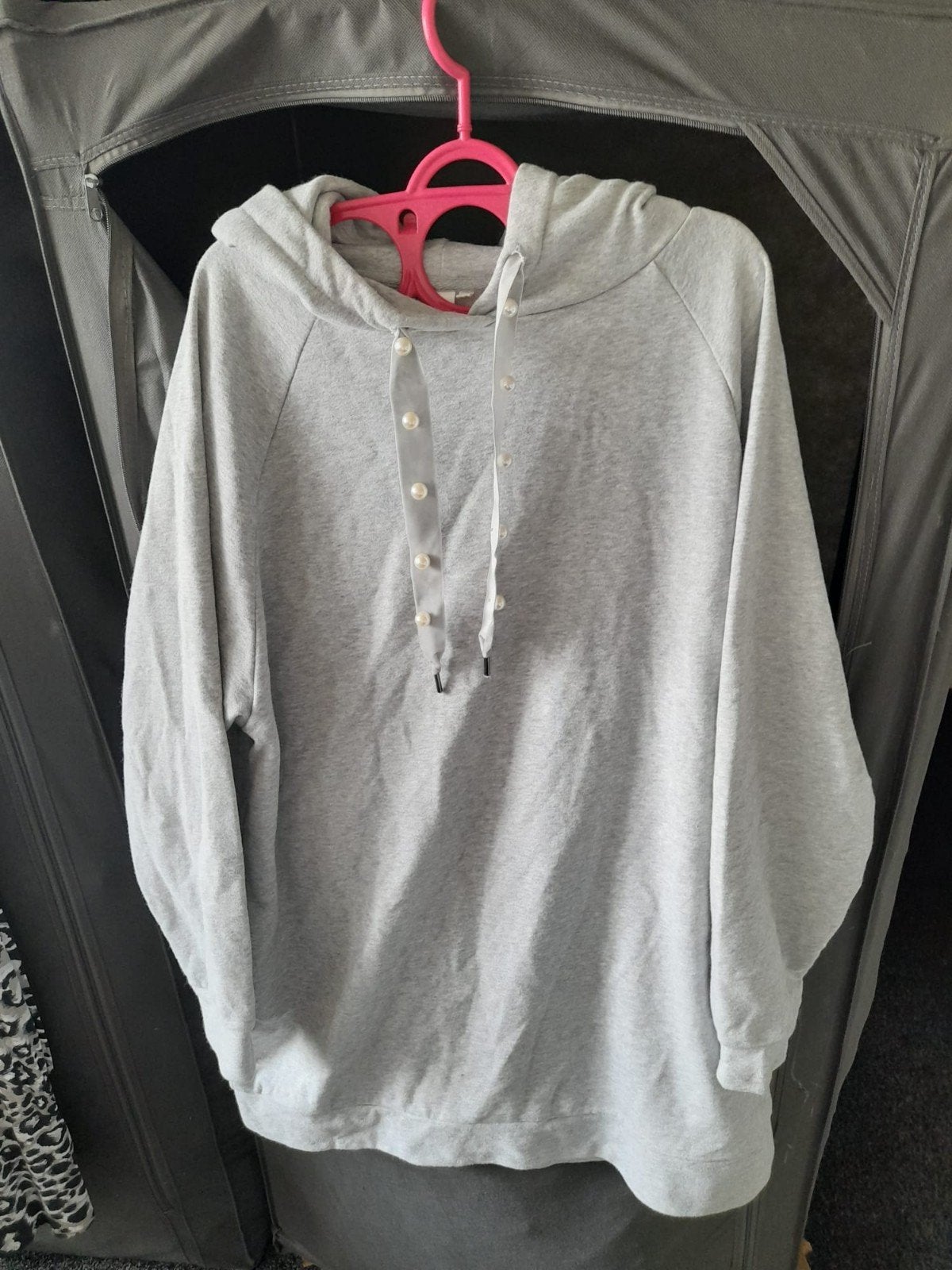 Nieuwe grijze hoodie met parels van Q/S designed by, Ophalen, Maat 46/48 (XL) of groter, Q/S designed by, Nieuw