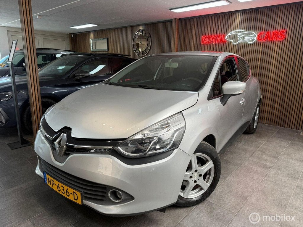 Renault Clio 0.9 TCe ECO Collection/ Navigatie/ Airco, Voorwielaandrijving, 540 kg, 23 km/l, Handgeschakeld