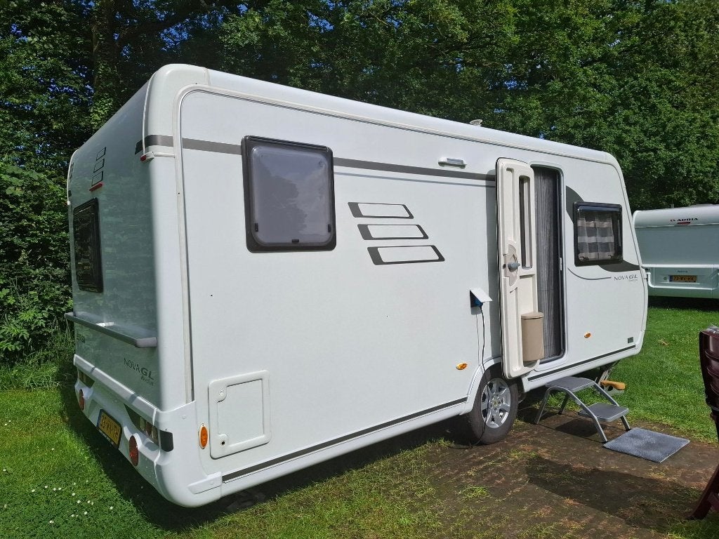 Eriba Nova GL 465 Winnerline met MOVER, Rondzit, Frans bed, Particulier, Ringverwarming