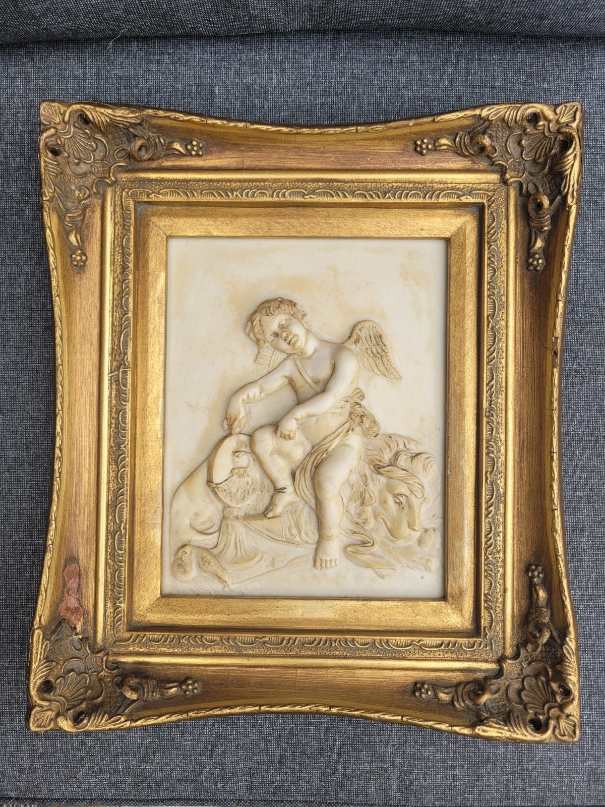 Mythologische voorstelling van Cupido op leeuw in lijst, Ophalen of Verzenden