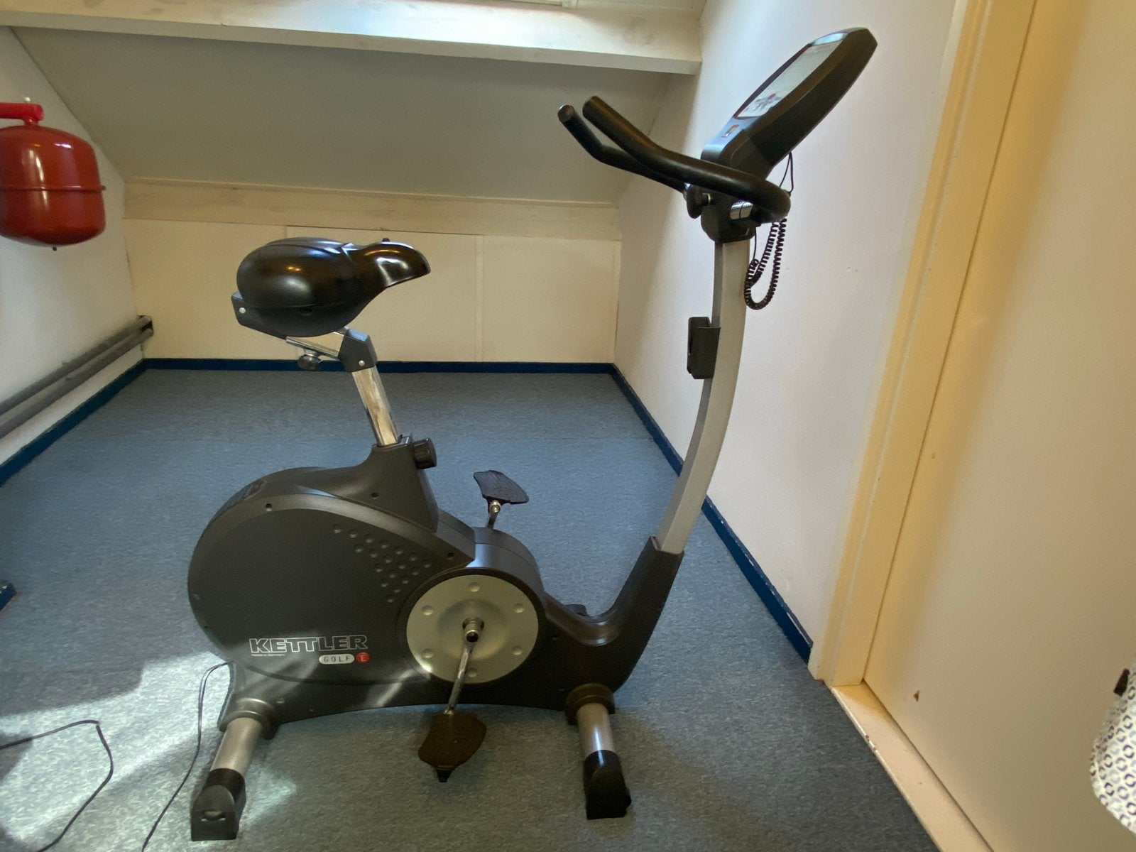 Kettler Golf E Hometrainer, Ophalen, Gebruikt, Metaal, Benen