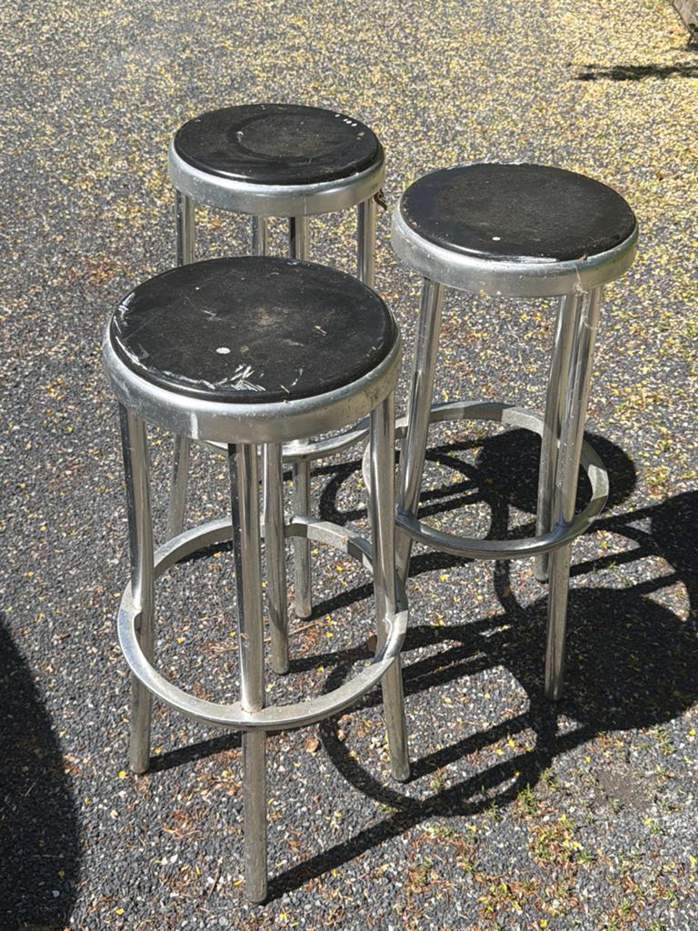 5x Aluminium barkrukken 80hoog met zwarte houen zitting, Ophalen, Met voetsteun, 60 tot 90 cm, Metaal