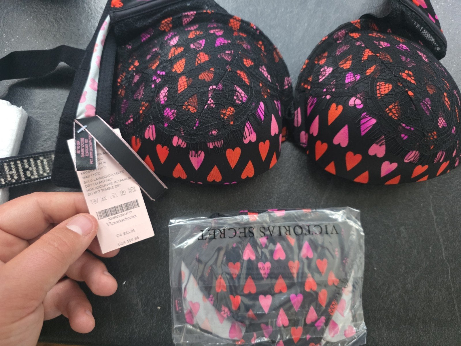 Victoria's Secret BH en Slip Set - Zwart met Hartjes, Victoria's Secret, Ophalen of Verzenden, Meerkleurig, Setje