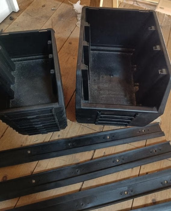 Werkplaats Opbergbakjes met Ophangsysteem - 12 Stuks, Ophalen of Verzenden, Zo goed als nieuw