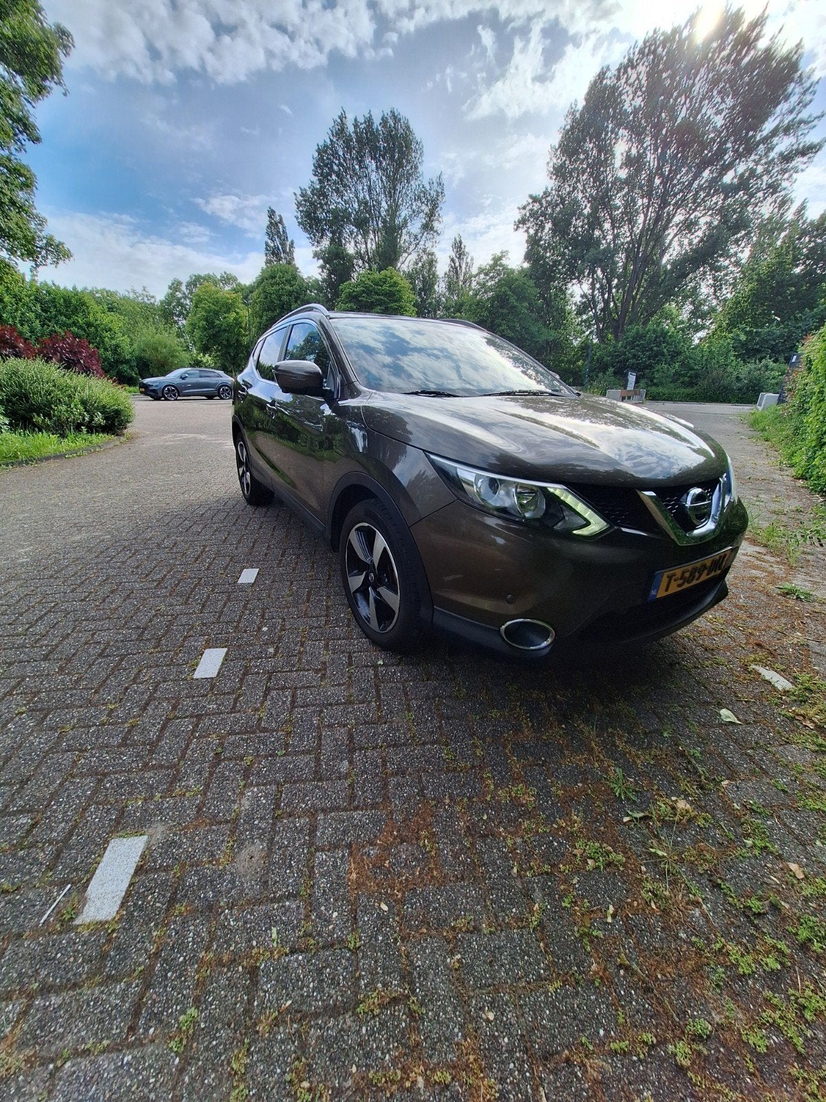 Nissan Qashqai 1.2 Dig-t 85KW 2WD 2014 Bruin, Auto's, Voorwielaandrijving, Stof, Adaptieve lichten, 4 cilinders