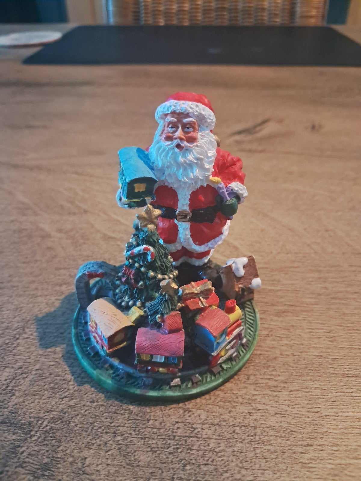 kerstman met treintje, Diversen, Ophalen