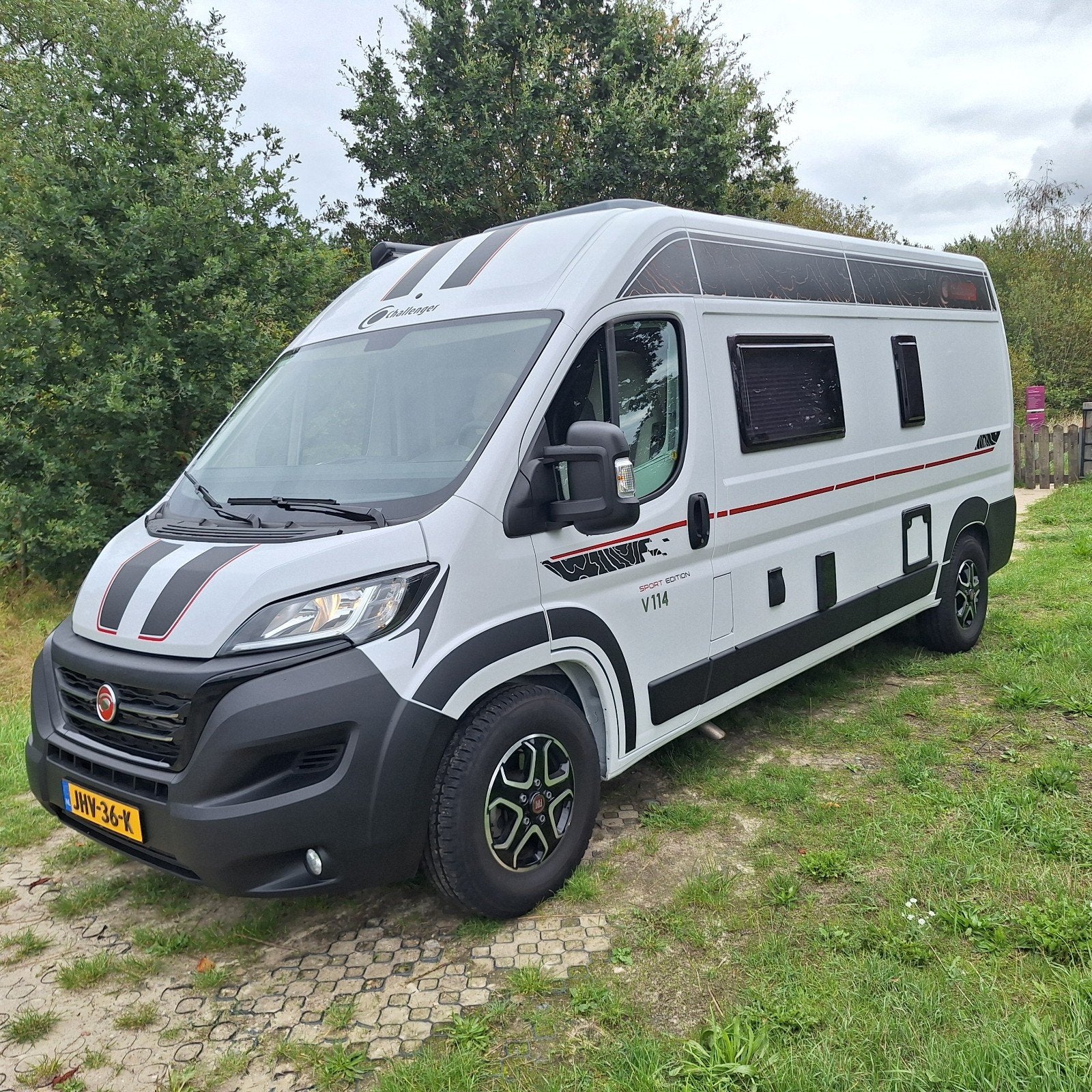 Challenger V114s Sport Edition, AUTOMAAT,16600 km, Caravans en Kamperen, Automaat, Fiat, Elektrische ramen, Diesel