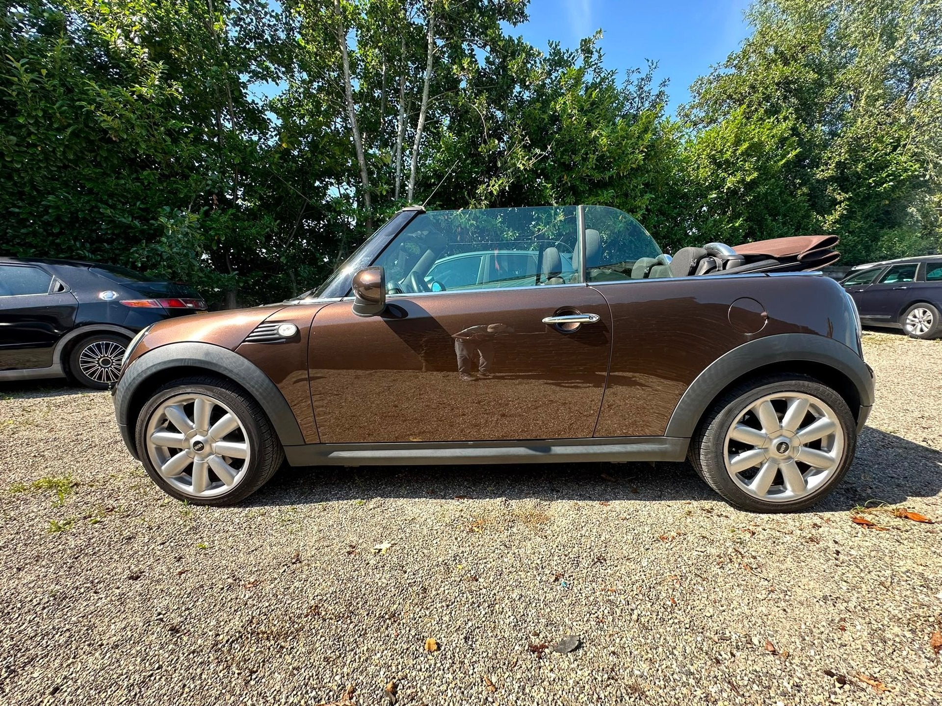 Mini Cabrio 1.6 Cooper Airco Cruise StoelVerwarming Zeer Net, Auto's, Mini, 4 cilinders, 4 stoelen, 49 €/maand, Bedrijf