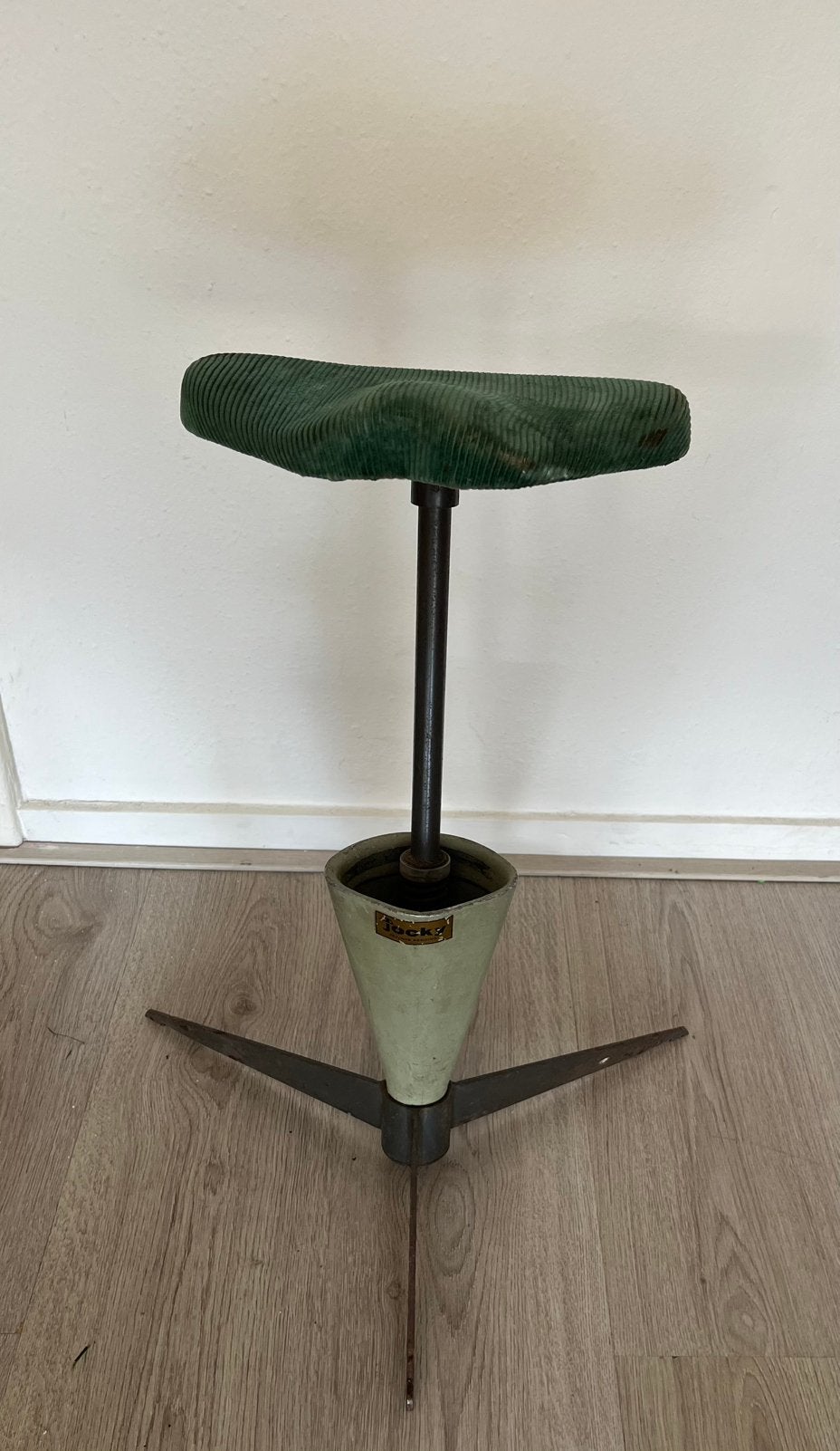 Vintage zadelkruk zadelkrukje Jocky industrieel, Huis en Inrichting, Krukjes, Ophalen of Verzenden, Gebruikt, Staal