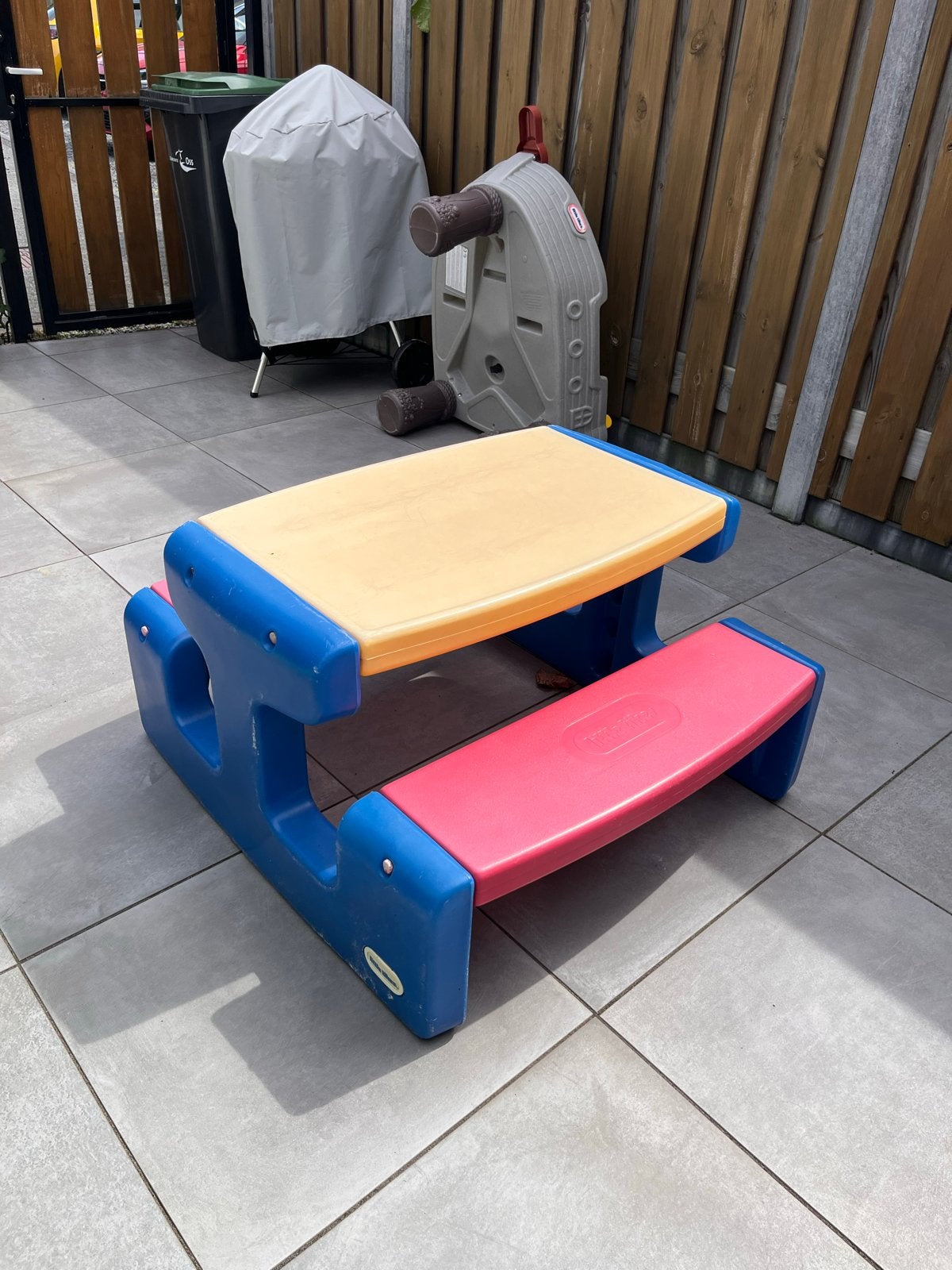 Little Tikes Picknicktafel voor Kinderen - Gebruikt, Kinderen en Baby's, Ophalen, Gebruikt, Overige typen