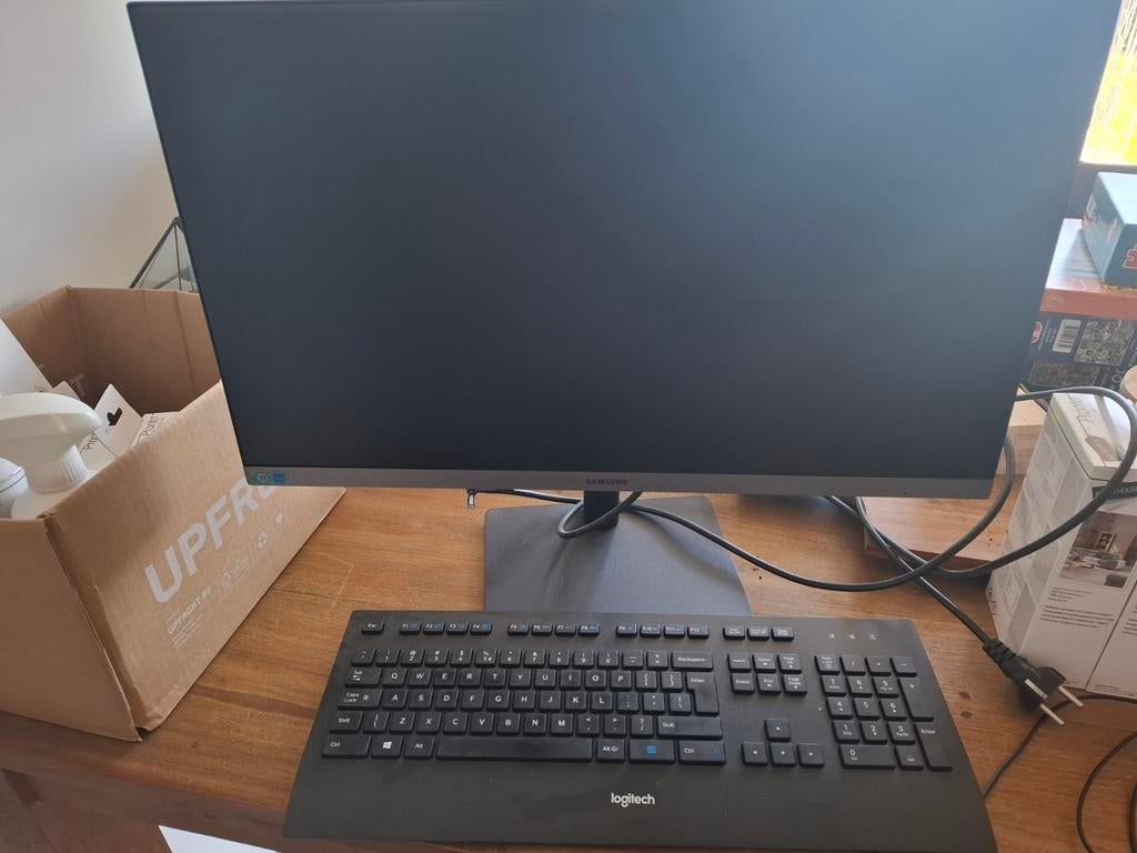 Beeldscherm en toetsenbord, Computers en Software, Monitoren, Ophalen, 60 Hz of minder, HDMI, IPS