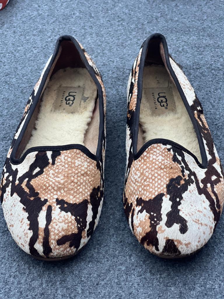 UGG loafers / instappers – maat 38 – zeer mooie staat, Ophalen of Verzenden, Zo goed als nieuw, Instappers