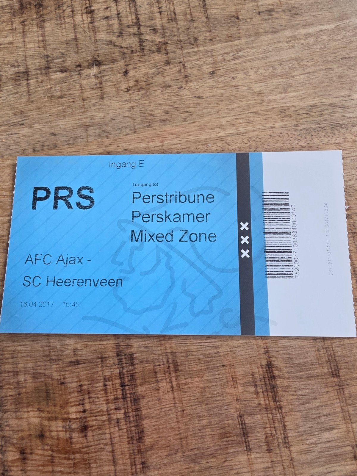 Ajax-Heerenveen kaartje 16 april 2017, Tickets en Kaartjes, Sport | Voetbal, Eén persoon, April