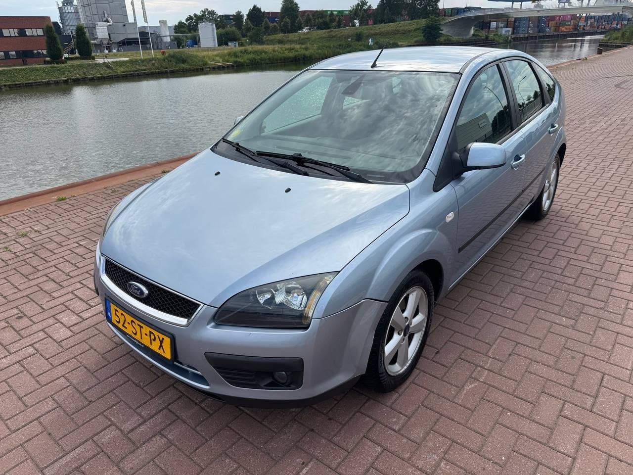 Foto 3 van Ford Focus 1.6-16V Futura