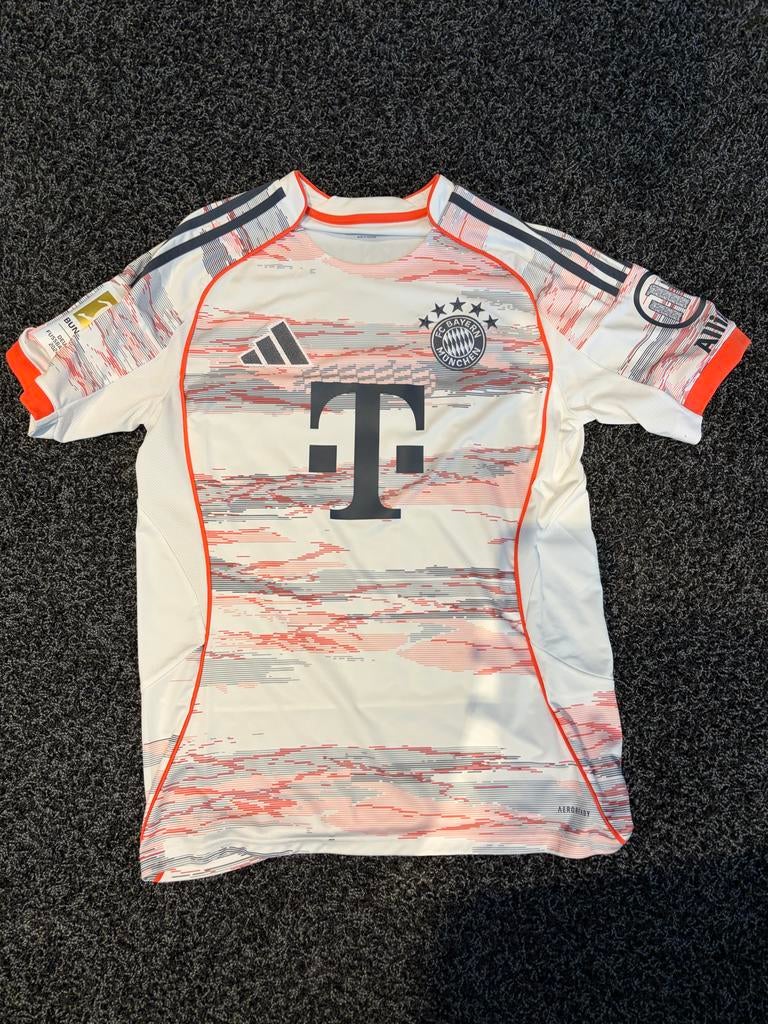 FC Bayern München Uitshirt 2023/2024 - Kane #9 Gesigneerd, Maat L, Ophalen of Verzenden, Zo goed als nieuw, Shirt