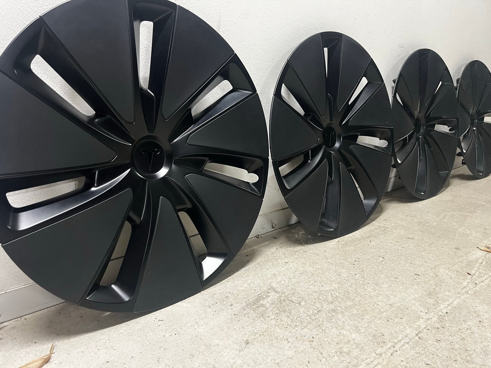Tesla Model 3 highland photon wieldoppen (set van 4), Auto diversen, Wieldoppen, Ophalen of Verzenden, Zo goed als nieuw