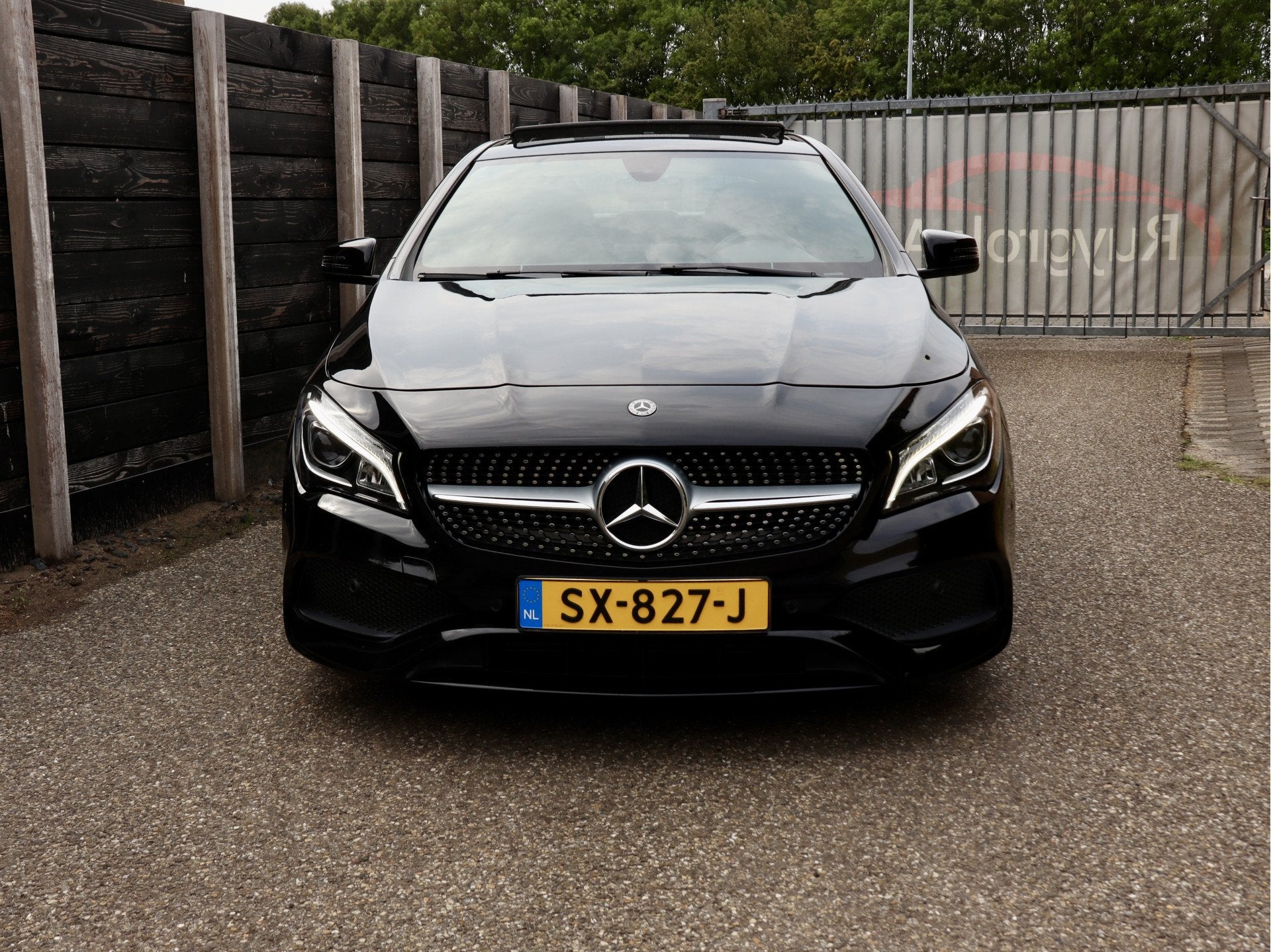 Mercedes-Benz CLA-Klasse 180 Business Solution AMG NL-auto |, Auto's, Gebruikt, 4 cilinders, 715 kg, 19 km/l