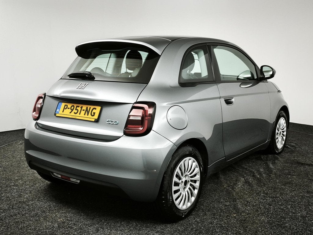 Fiat 500 Action 24 kWh | 94,9% SOH | LED | Airco | Apple Car, Auto's, Fiat, Stof, Gebruikt, 95 pk, Met garantie (alle)