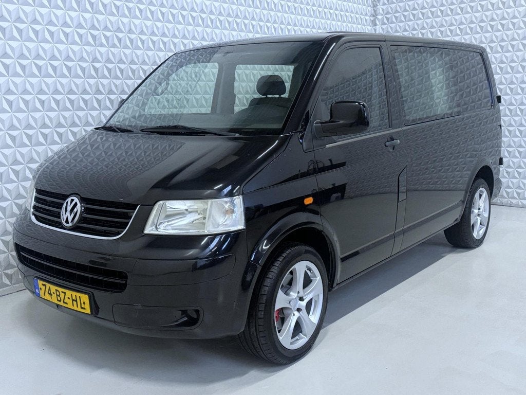 Volkswagen Transporter 2.5 TDI Dubbel cabine AUTOMAAT (2006), Auto's, Stof, Gebruikt, Volkswagen, 2500 kg