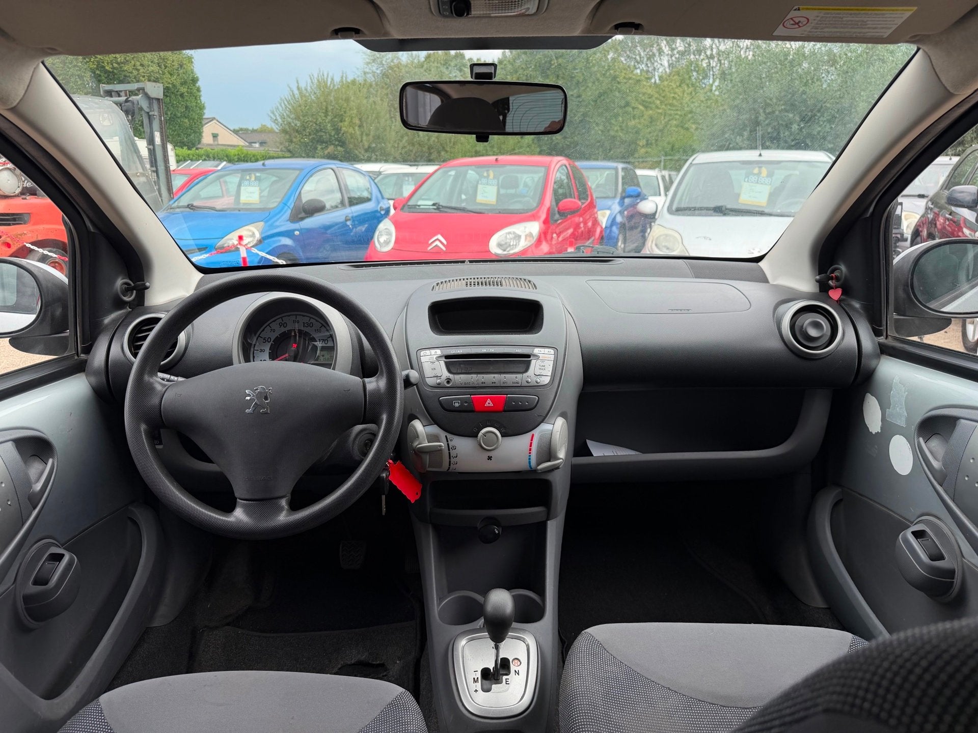 Peugeot 107 1.0 | 5 Deurs | E-Ramen | Automaat |, Gebruikt, 4 stoelen, 68 pk, Origineel Nederlands