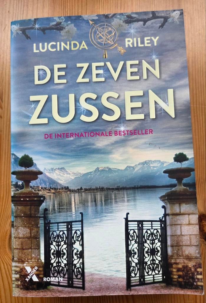 De zeven zussen / Lucinda Riley, Ophalen of Verzenden, Gelezen, Lucinda Riley