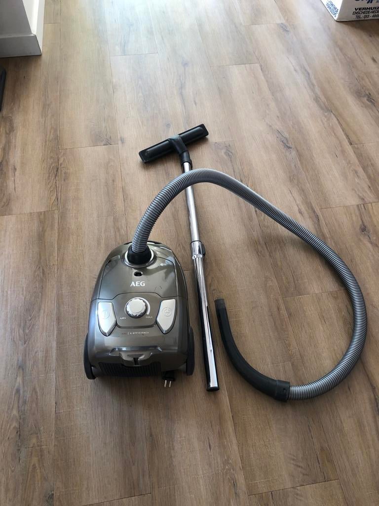 AEG VX4 X Efficiency Sledestofzuiger - Gebruikt, Witgoed en Apparatuur, Stofzuigers, Stofzak, Gebruikt, Ophalen of Verzenden, Sledestofzuiger
