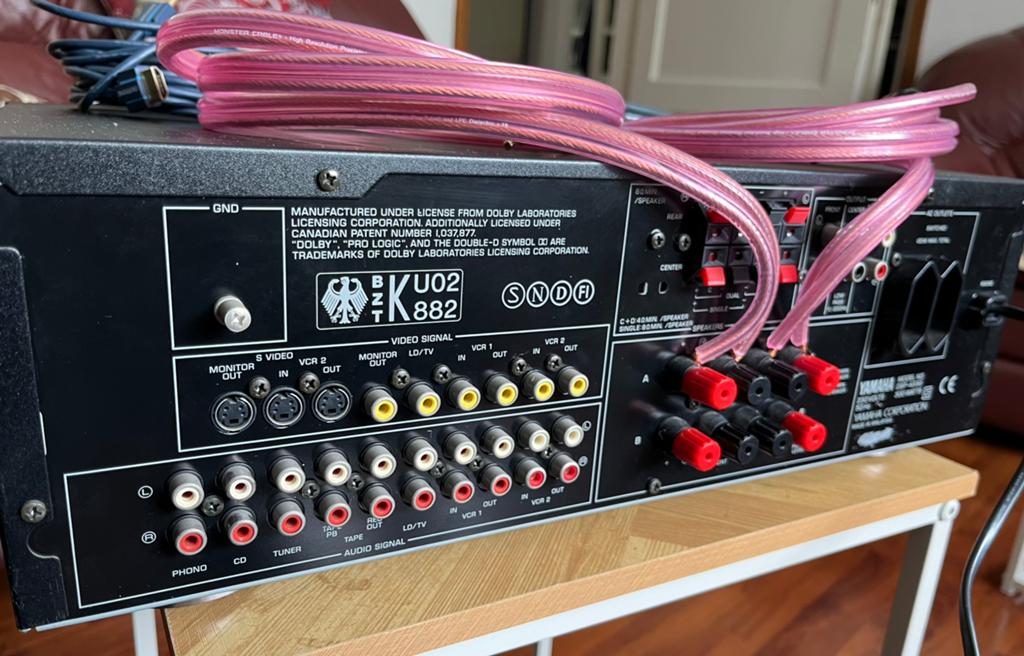 🎶Yamaha DSP-A590 Versterker & Kef Q50 set met Extra’s, Audio, Tv en Foto, Versterkers en Receivers, Ophalen, Yamaha, Zo goed als nieuw