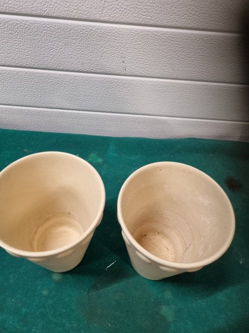 bloempotten creme met bolletjes rand, Ophalen of Verzenden, 'T Olde Gre-j, Info@toldegrej.nl, Endepoelstraat 20f Didam