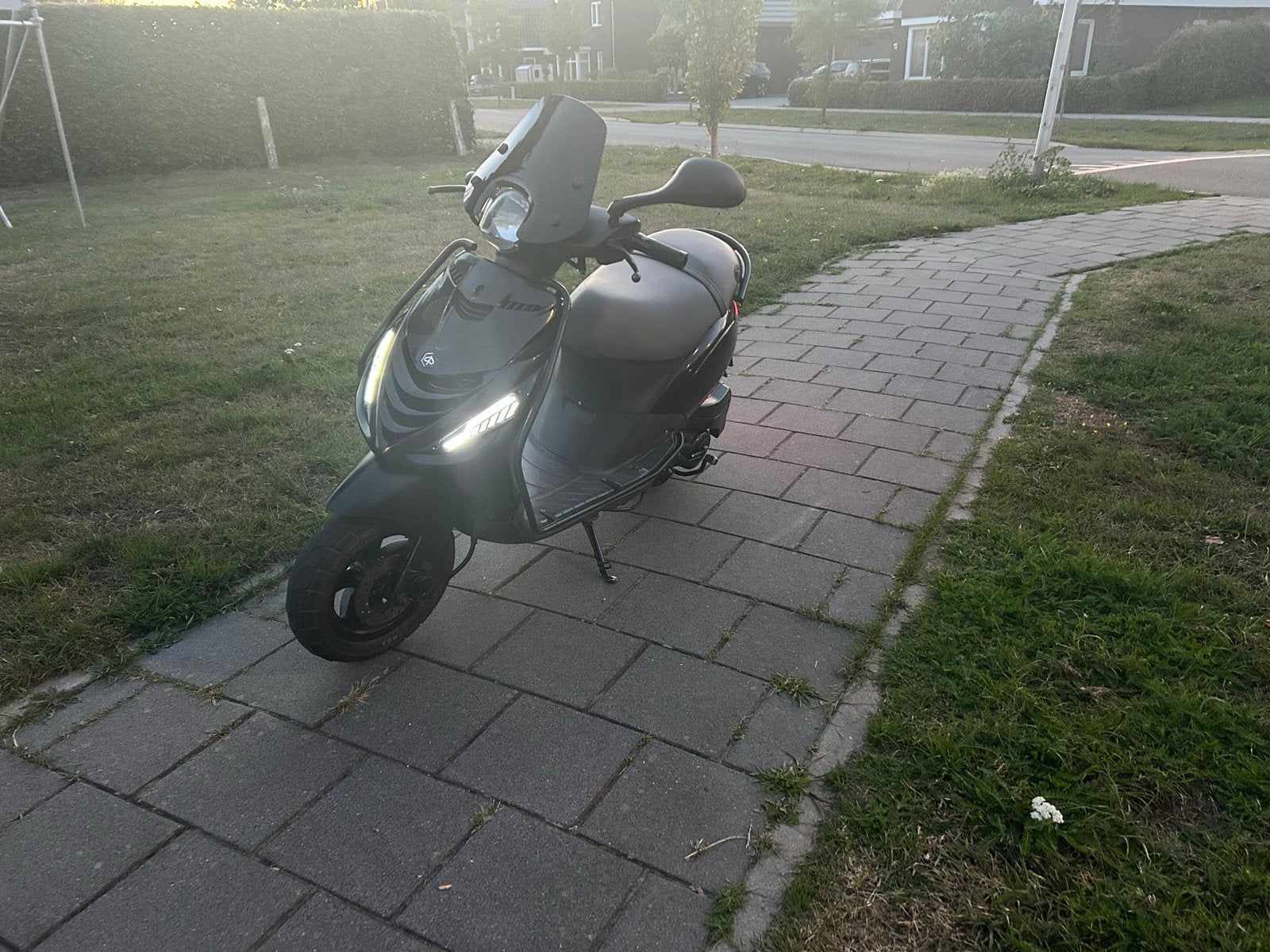 Piaggio Zip 4t - Zwart, Goed Onderhouden, Fietsen en Brommers, Scooters | Piaggio, Ophalen, Gebruikt, Benzine, Zip