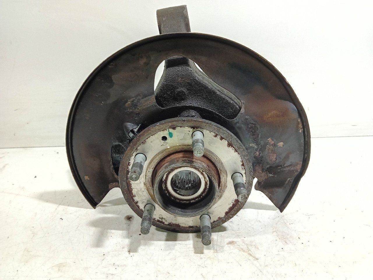 Wielnaaf links voor Chevrolet Captiva, Onderdelen@venauto.nl, Van der Ven Autorecycling B.V., Gebruikt, Ettenseweg 76, 4706 PB Roosendaal, The Netherlands