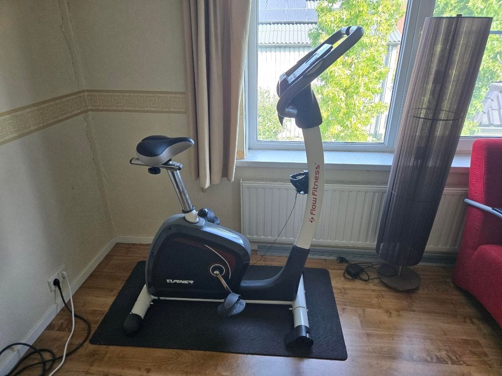 hometrainer flow fitness DHT250i aansluiting voor tablet/app, Ophalen, Zo goed als nieuw, Benen, Hometrainer