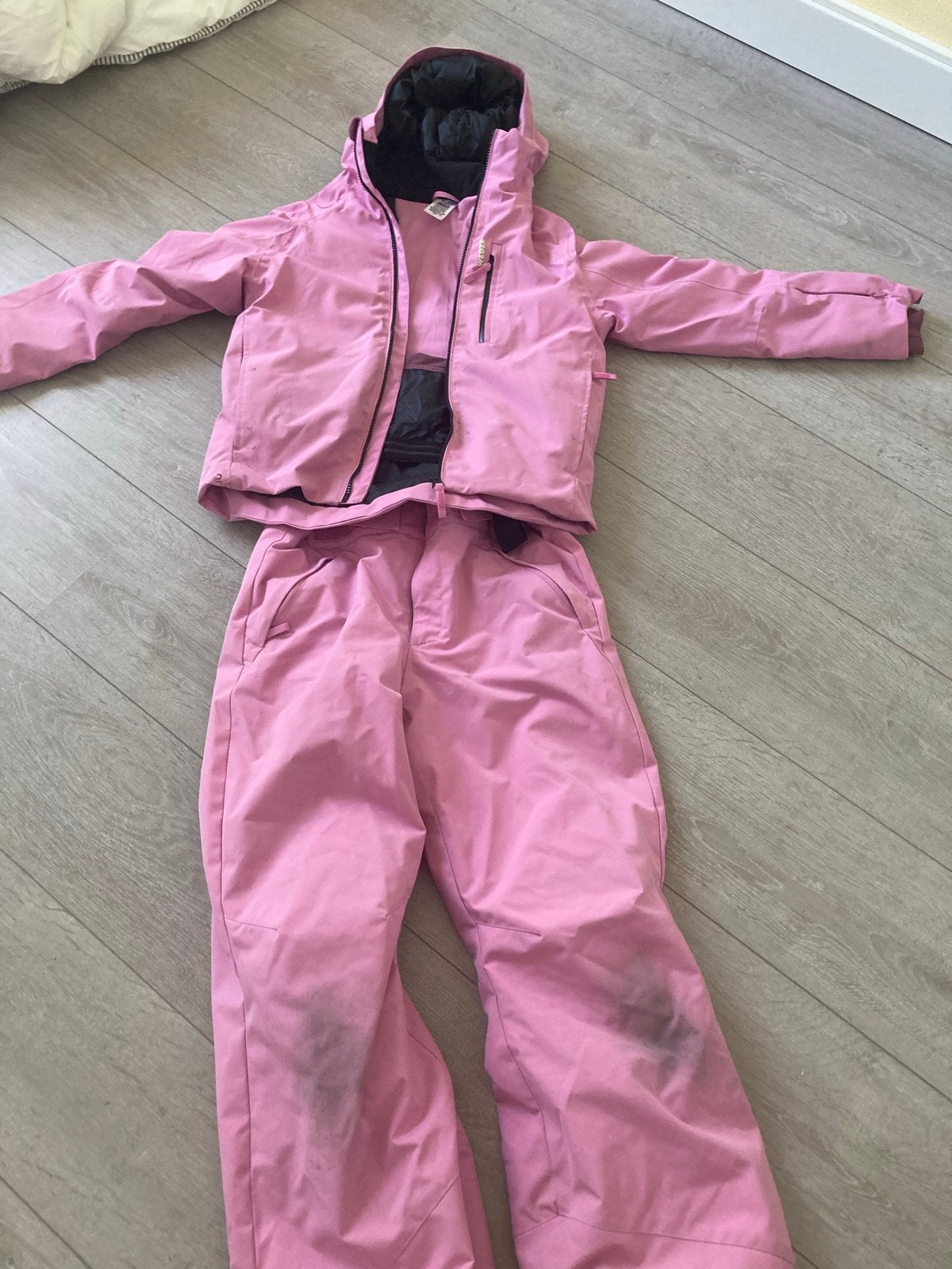 Roze Decathlon Piste 550 Ski Pak (Jas en Broek), Ophalen of Verzenden, Gedragen, Maat 42/44 (L), Pak