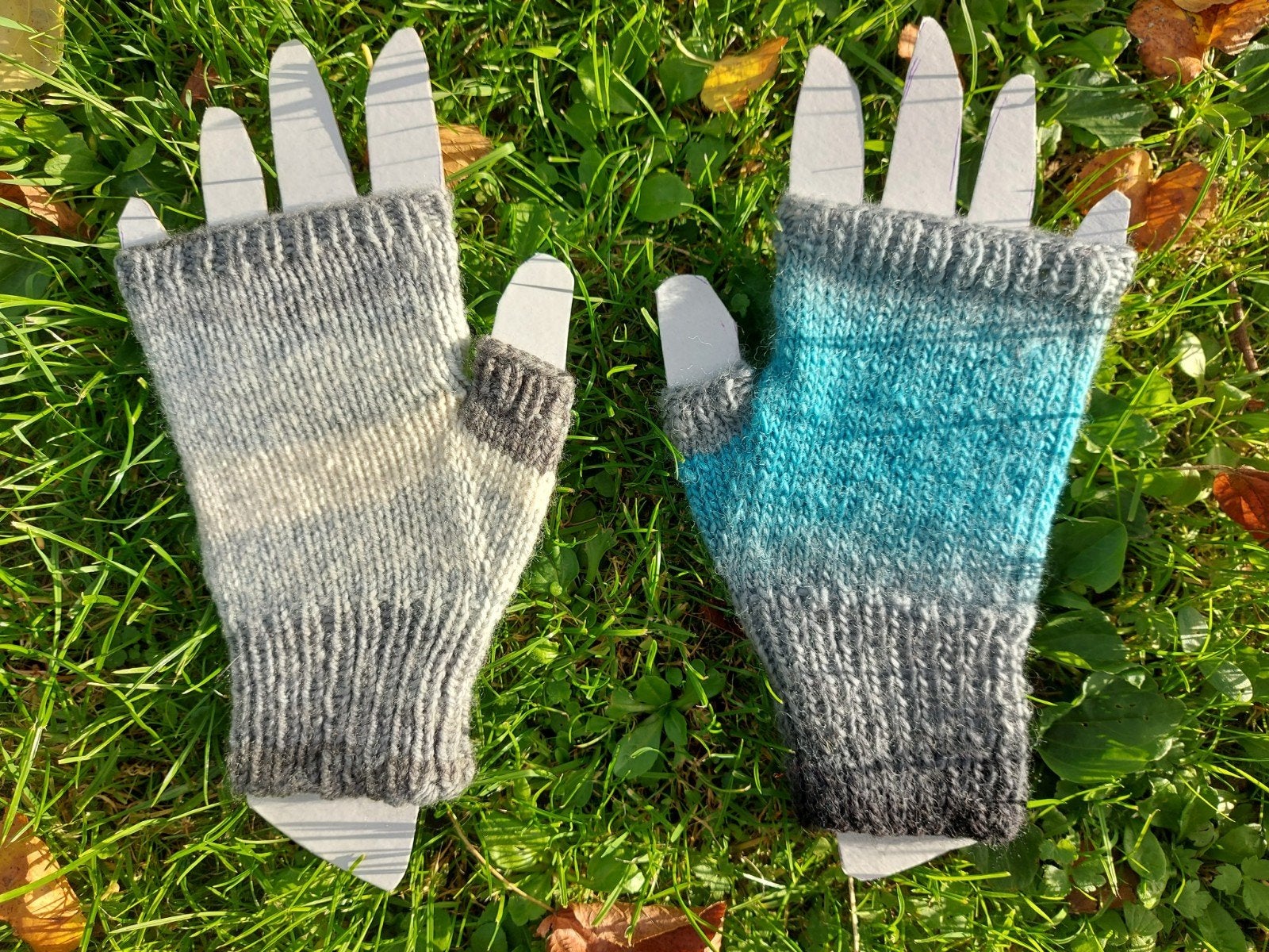 Gebreide vingerloze handschoenen - Blauw/Grijs, Ophalen of Verzenden, Nieuw, Handschoenen