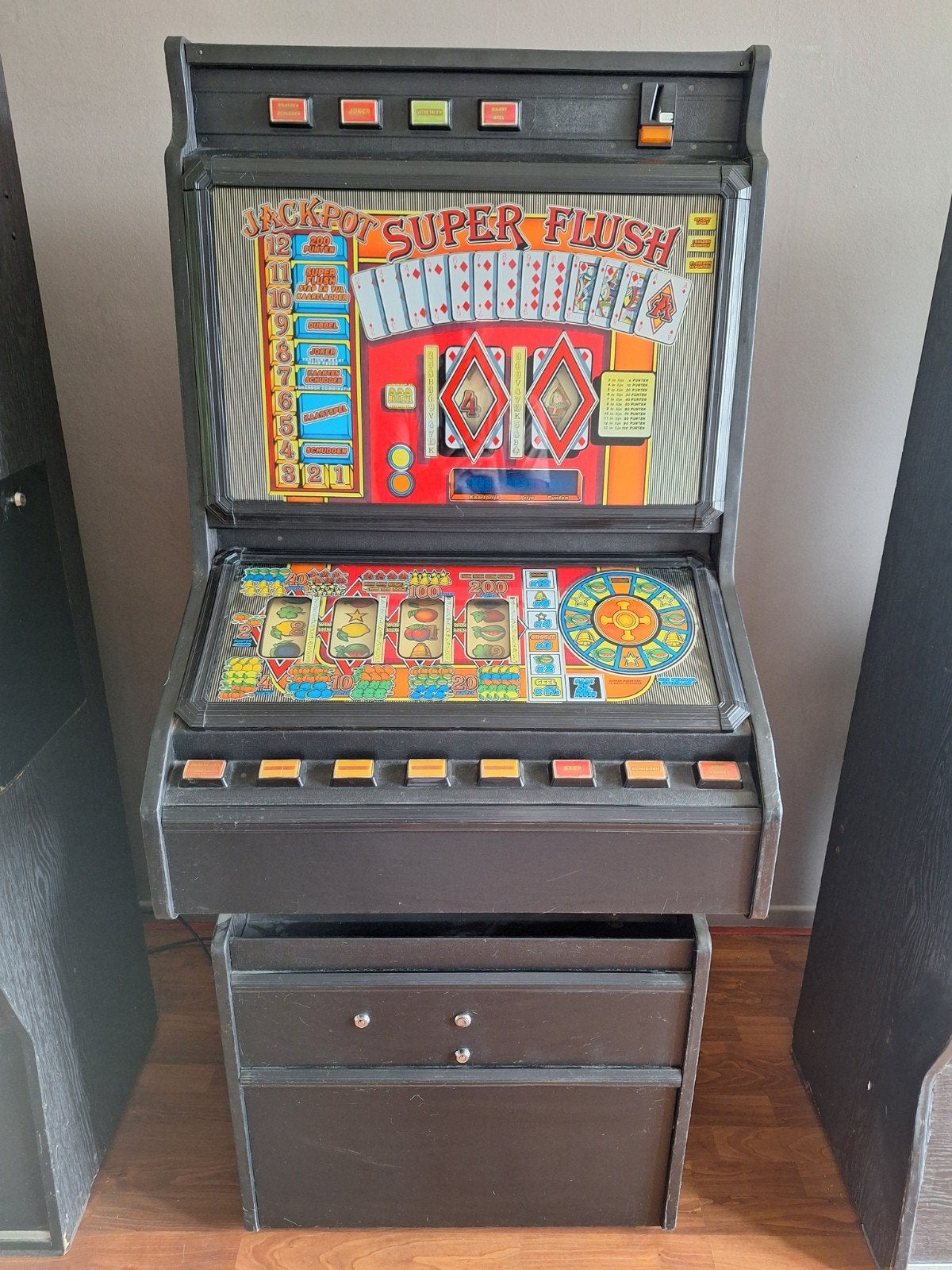 Gokkast Super Flush. de originele, Overige munten, Ophalen, Gebruikt, Met sleutels