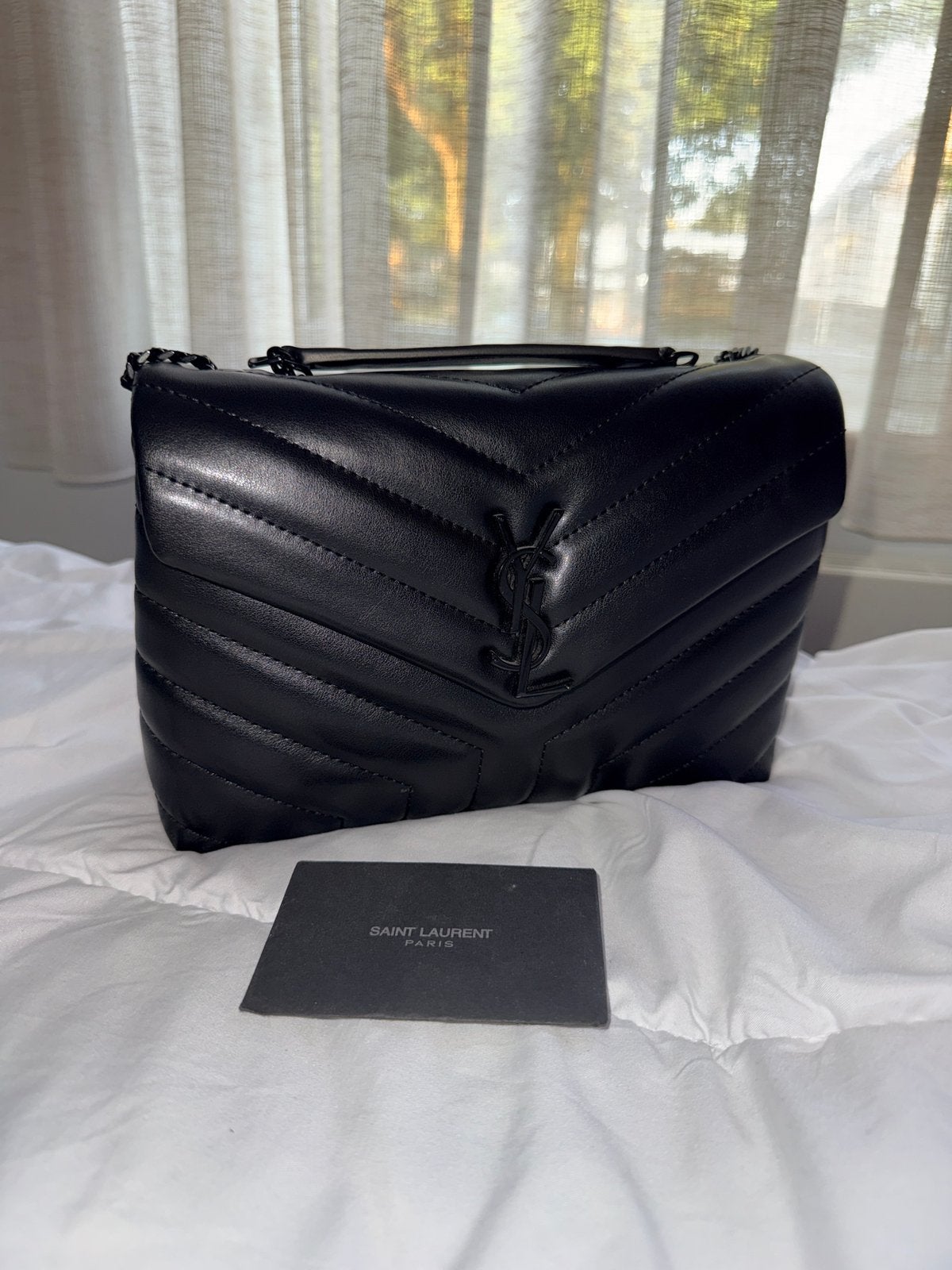 Ysl Saint Laurent Loulou small bag, Sieraden, Tassen en Uiterlijk, Tassen | Damestassen, Verzenden, Zo goed als nieuw, Zwart, Schoudertasje