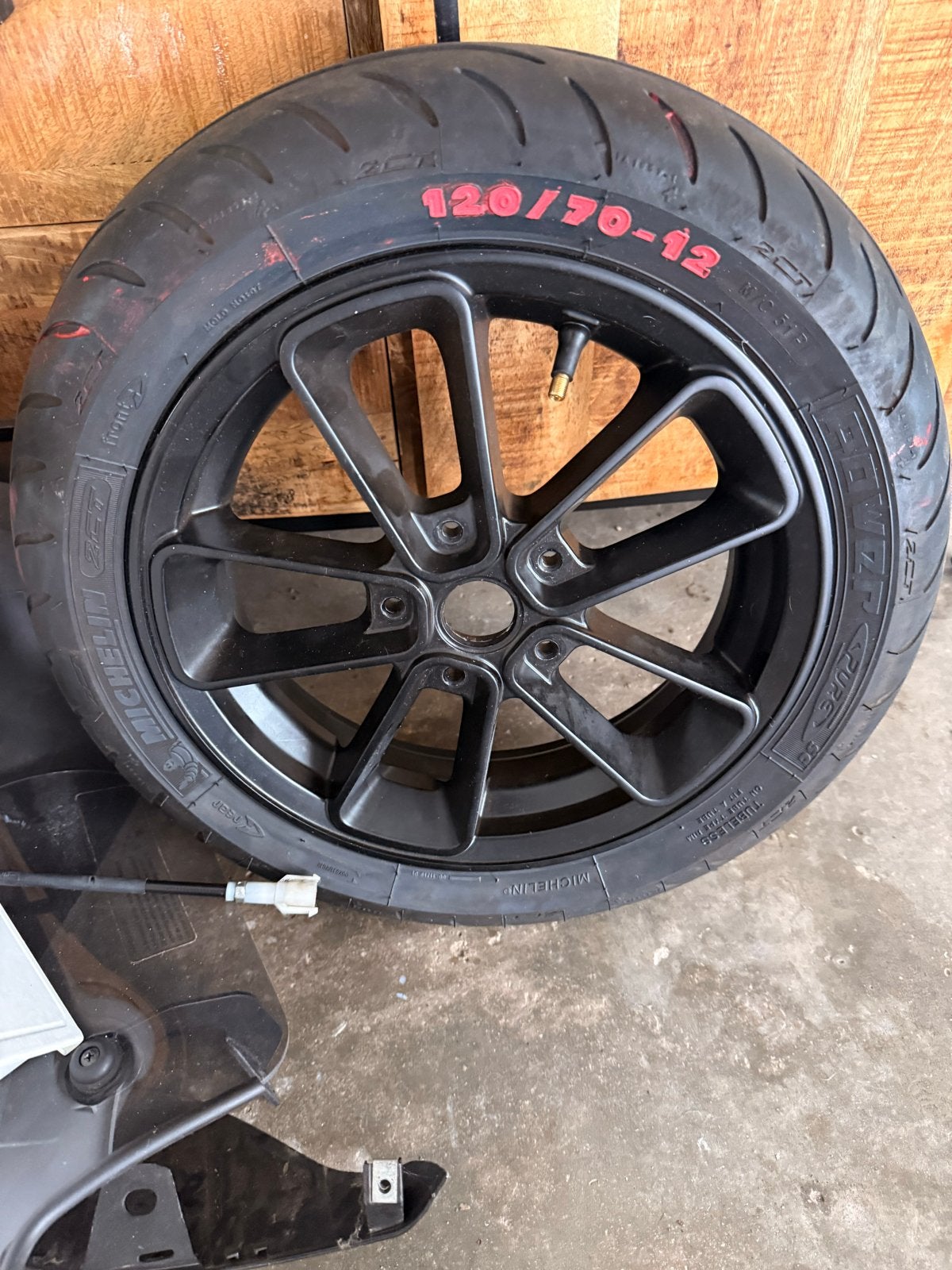 Michelin 120/70-12 band met velg komt van ZIP, Ophalen of Verzenden, Gebruikt, Overige typen, Overige merken