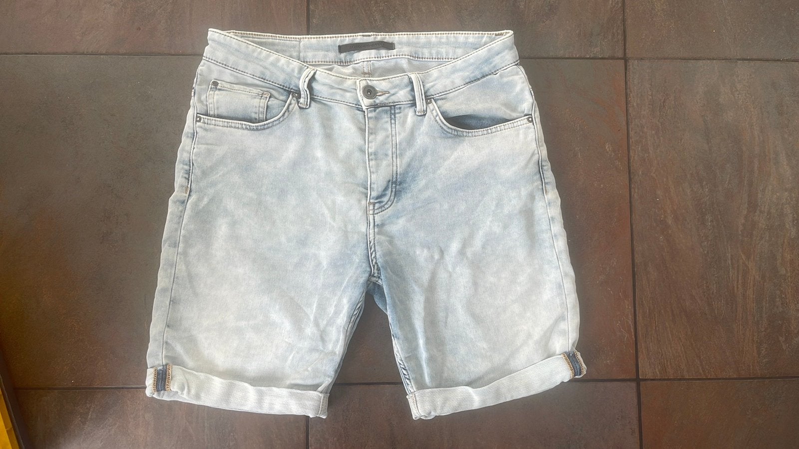 ASHES TO DUST heren short maat M, Ophalen of Verzenden, Gedragen, Blauw, W32 (confectie 46) of kleiner