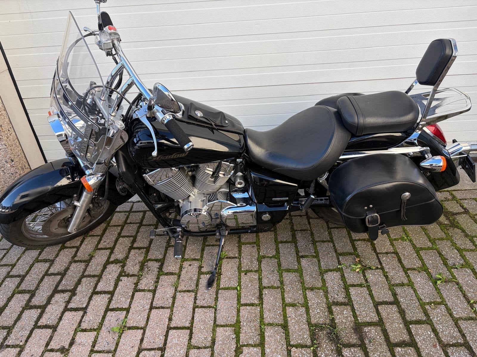 Honda Shadow VT750C - Chopper met windscherm en tassen, Motoren, Chopper, Gebruikt, Particulier