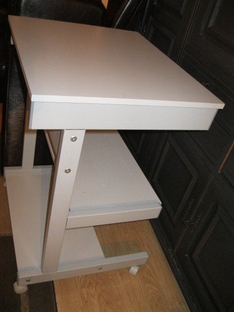 Gratis. Stevige studenten bureaukast, Huis en Inrichting, Ophalen, Gebruikt, 70 tot 120 cm, Overige houtsoorten
