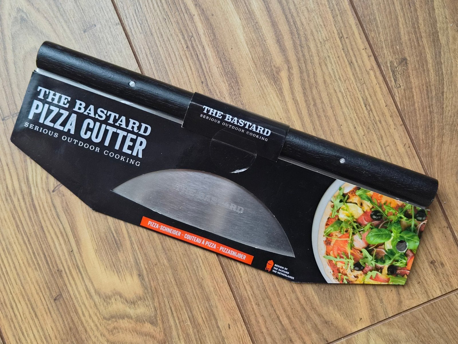 The Bastard Pizzasnijder - RVS met houten handgreep, Ophalen of Verzenden, Nieuw, The Bastard