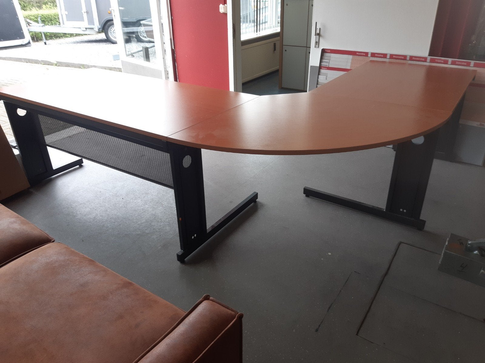 Bureau Hoekbureau 260 x 220 cm, Huis en Inrichting, Bureaus, Ophalen, Info@tommysmit.nl, Gebruikt, Metaal