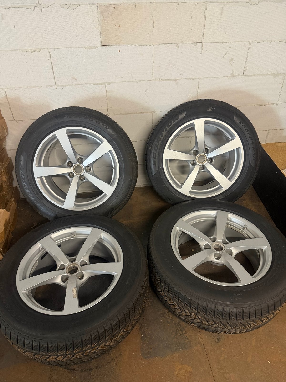 Pirelli winterbanden met velgen voor Porsche Macan, Ophalen of Verzenden