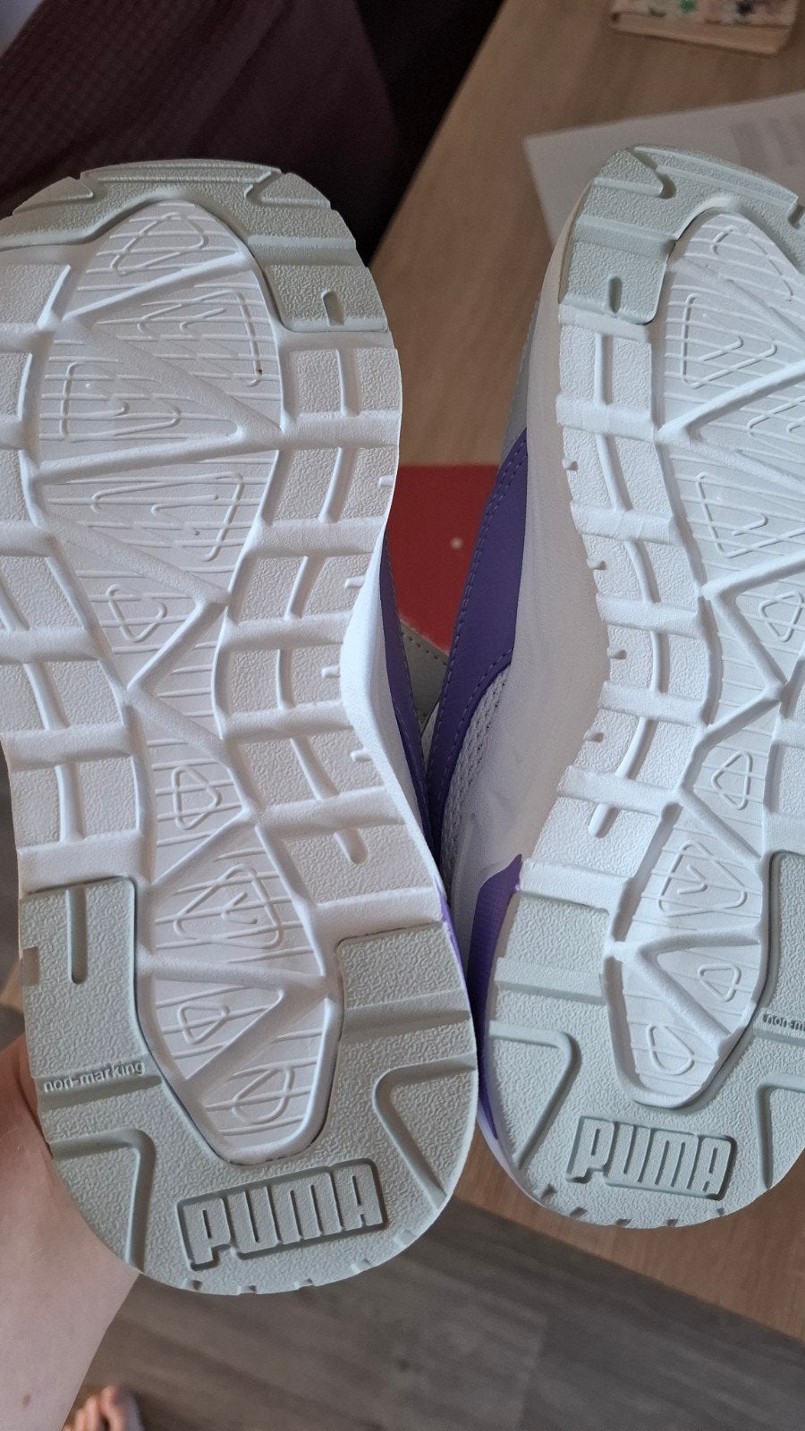 Puma sneakers maat 32 - Nieuw in doos, Meisje, Sportschoenen, Puma, Nieuw