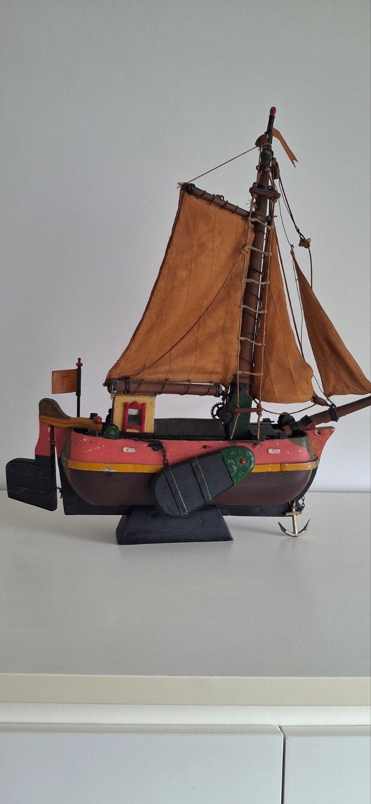 heel oud zeilbootje.heel mooi., Antiek en Kunst, Ophalen