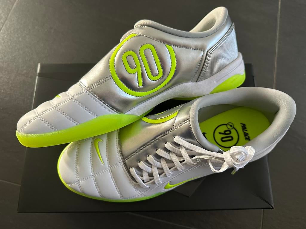 Nike x palace size 42 total 90 futsal, Schoenen, Zo goed als nieuw, Maat M, Ophalen of Verzenden